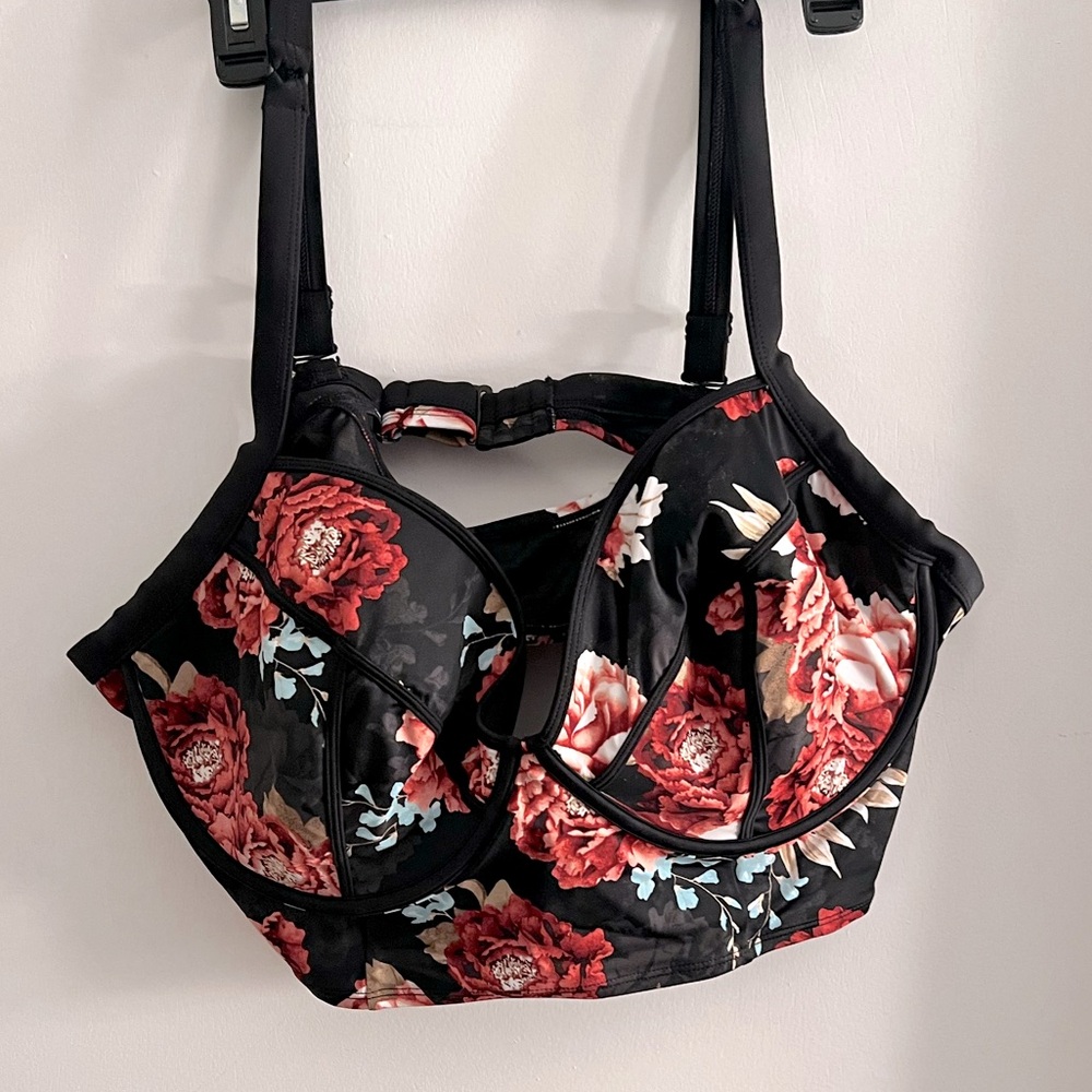 Torrid Black Floral Wired Bikini Top